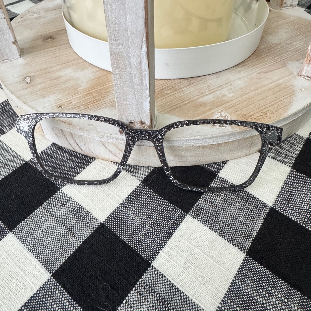 Elegant Speckled Women's Glasses Magnetic Frame   (GT)